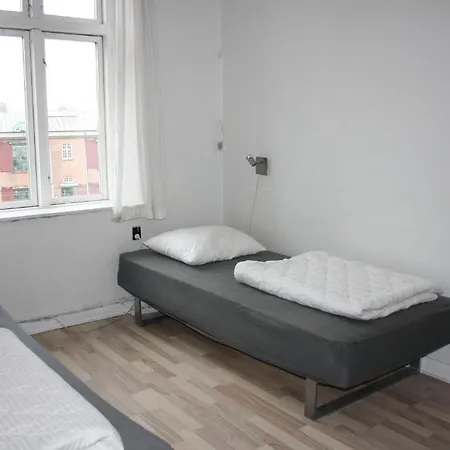 Hostel City Sleep-In Hostel *
