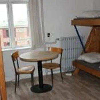 Hostel City Sleep-In *