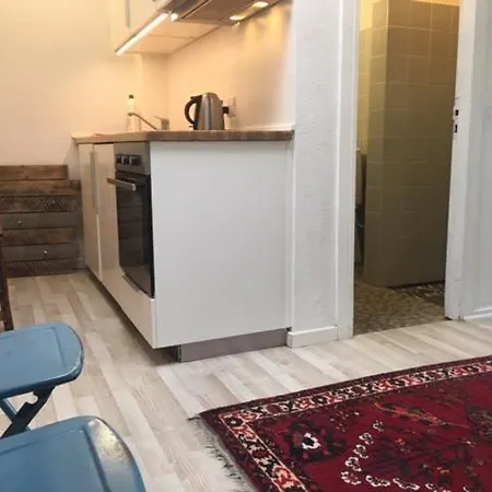 Hostel City Sleep-In *